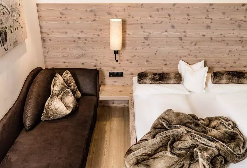 Arthotel Anterleghes – Gardenahotels