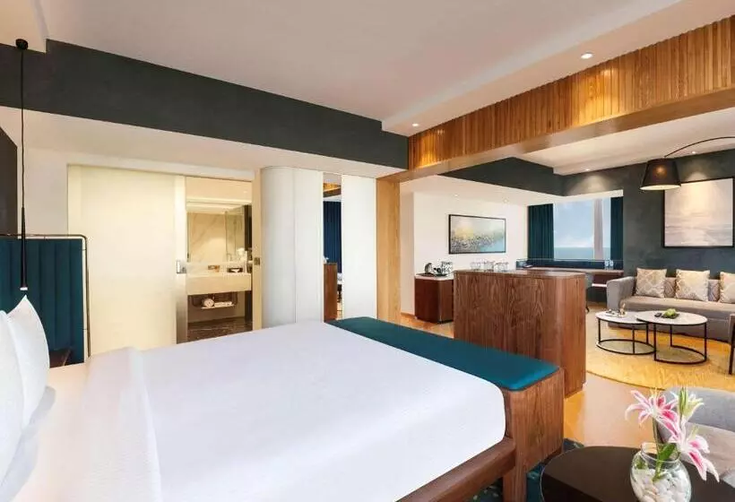 Fotos del hotel Novotel Mumbai Juhu Beach:  17