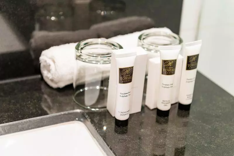 Fotos del hotel Rainbow Towers Hotel And Conference Centre:  6