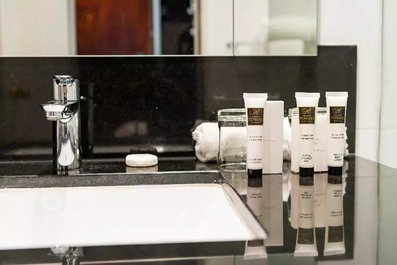 Fotos del hotel Rainbow Towers Hotel And Conference Centre:  17