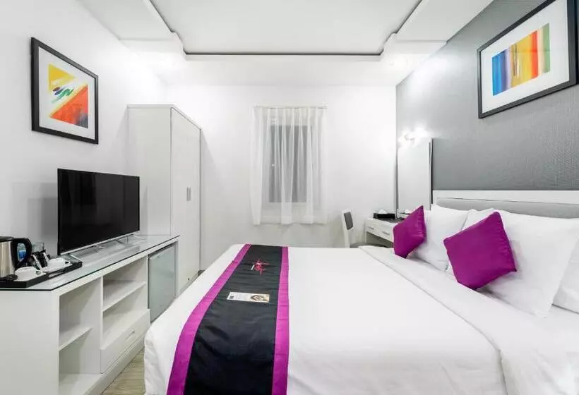 Fotos del hotel Avanti Boutique:  24