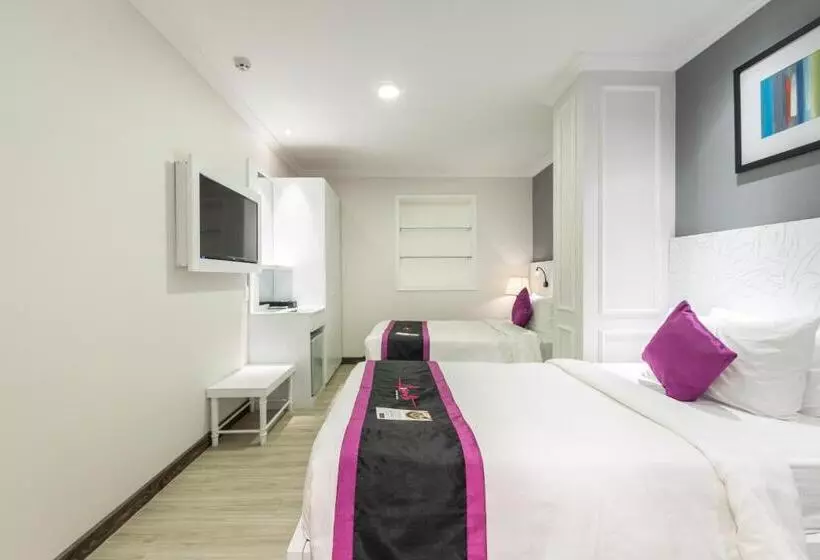 Fotos del hotel Avanti Boutique:  17