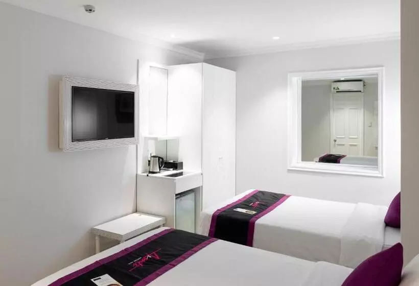 Fotos del hotel Avanti Boutique:  23