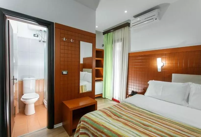 Fotos del hotel City  Tirana:  21