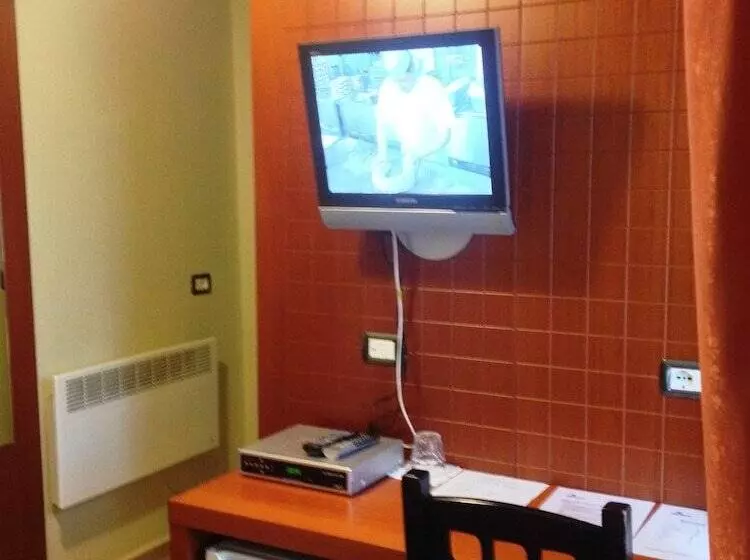 Fotos del hotel City  Tirana:  25