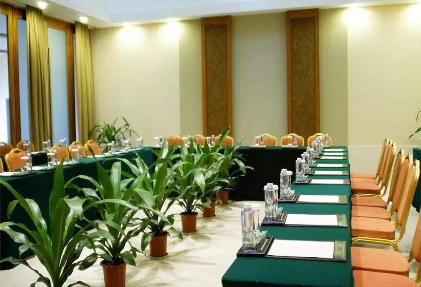 Fotos del hotel Hillview Golf Resort Dongguan (former: Sofitel Dongguan Golf Resort):  3