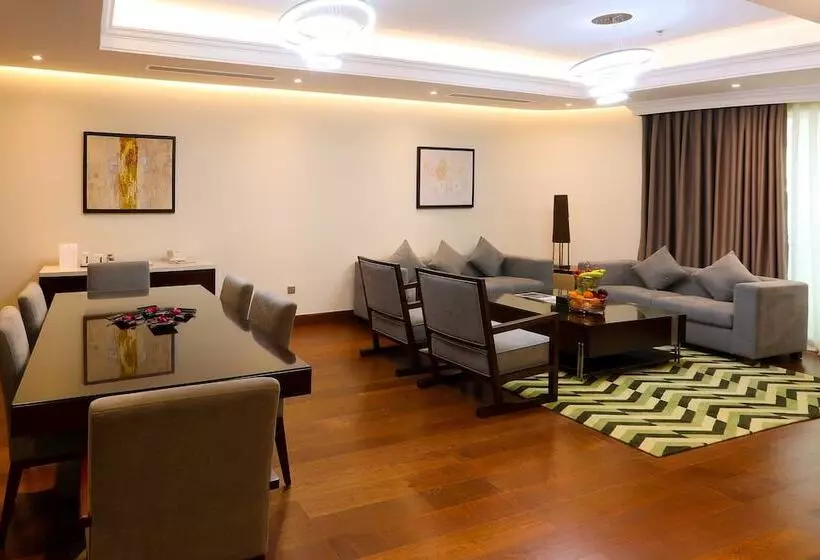 Fotos del hotel Number One Tower Suites:  2