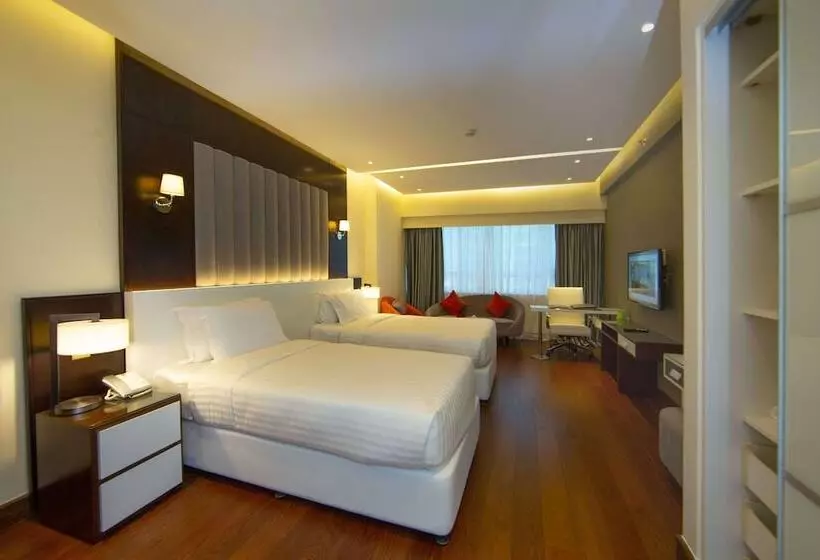 Fotos del hotel Number One Tower Suites:  7