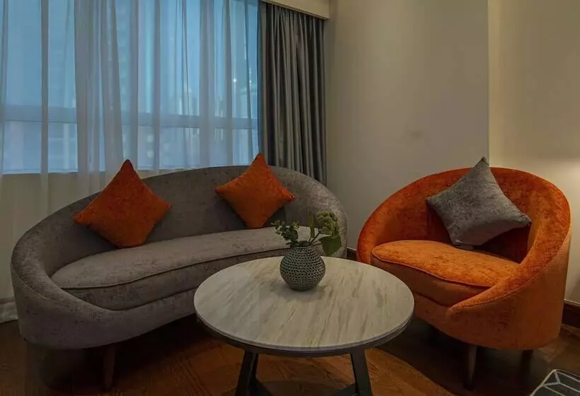 Fotos del hotel Number One Tower Suites:  21