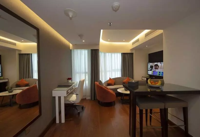 Fotos del hotel Number One Tower Suites:  18