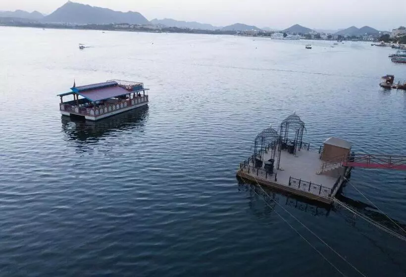 Fotos del hotel Udai Kothi:  14