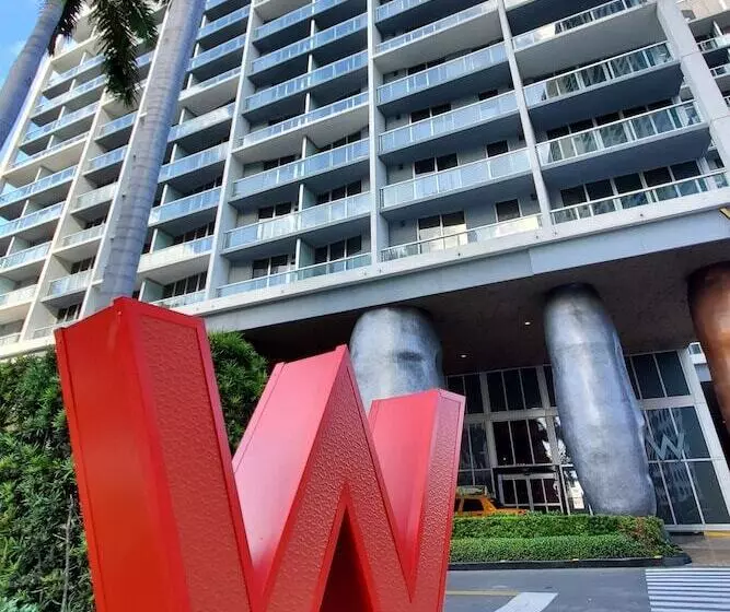 W Miami