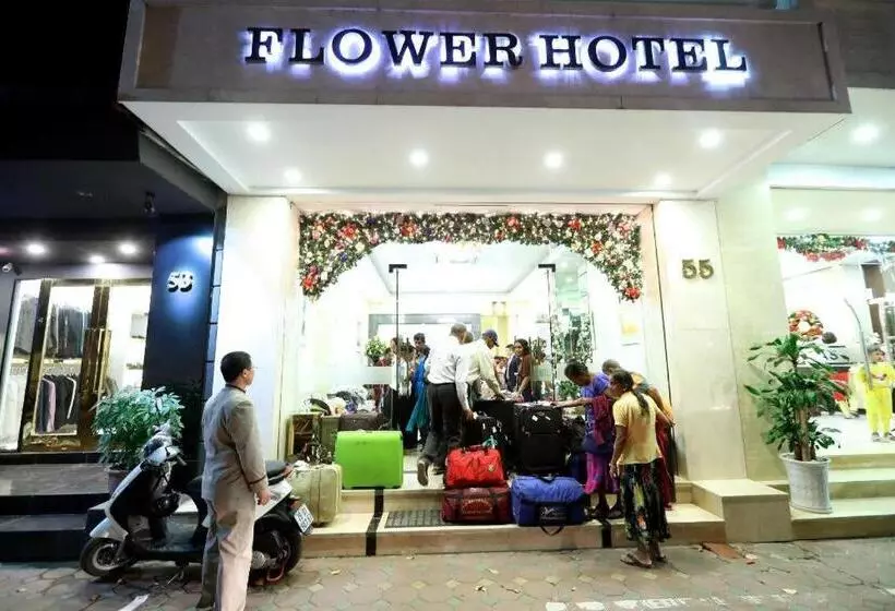 Flower Hotel