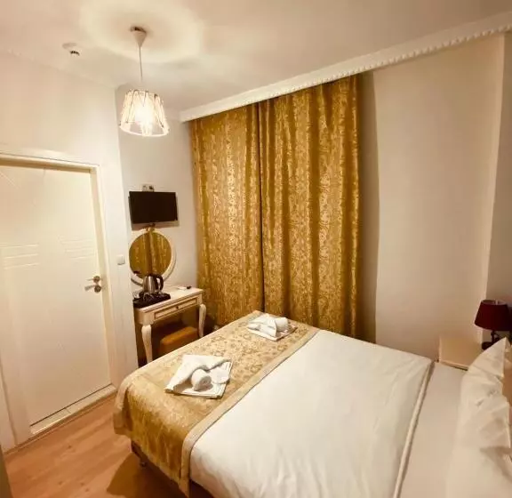 Fotos del hotel Adora:  10