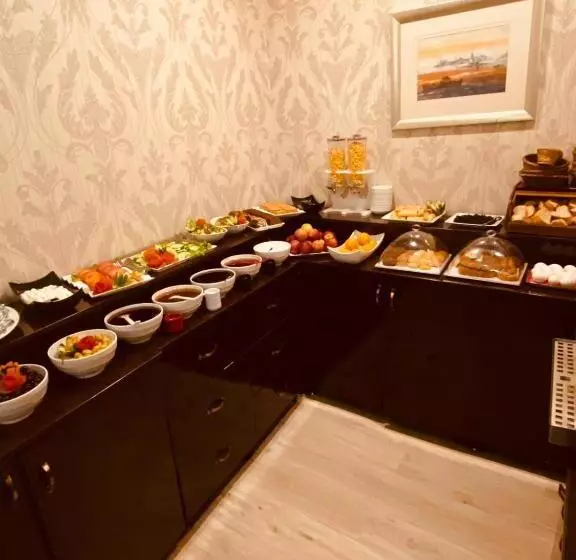 Fotos del hotel Adora:  20