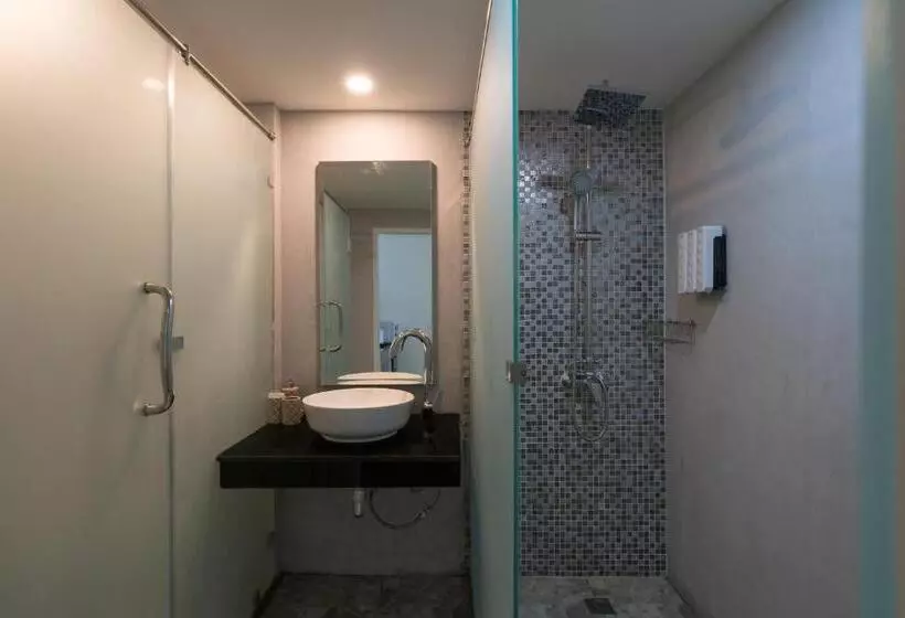 Fotos del hotel Destinaation Patong Boutique By The Sea:  5