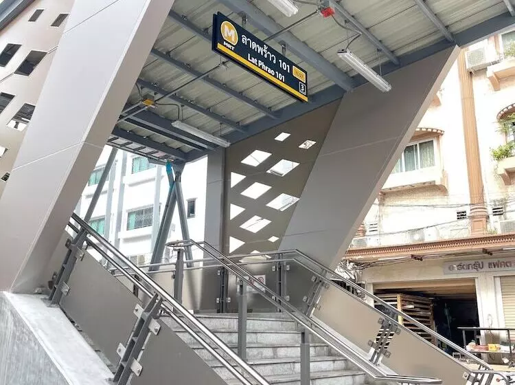 Fotos del hotel Metro Point Bangkok:  10