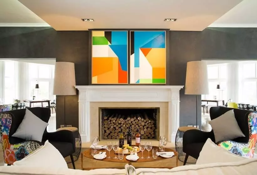 Mont Rochelle Hotel & Vineyard