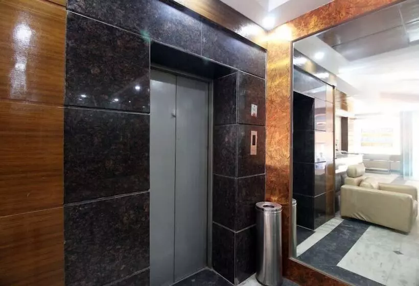 Fotos del hotel Delhi Heights:  5