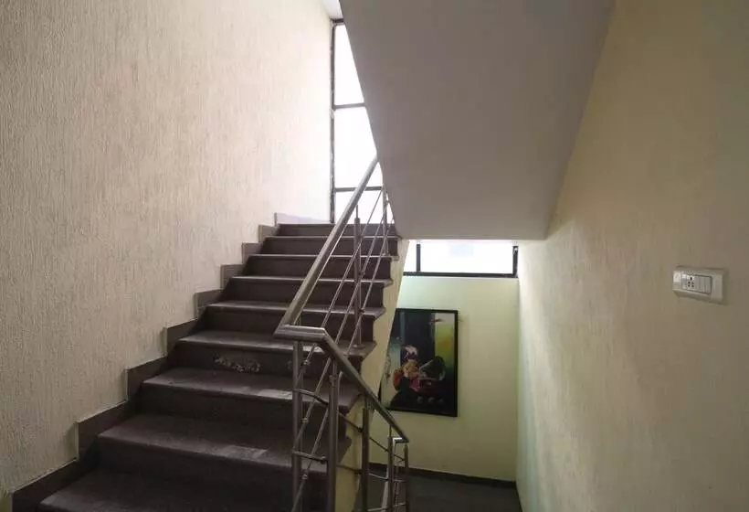 Fotos del hotel The Lohias Delhi:  6