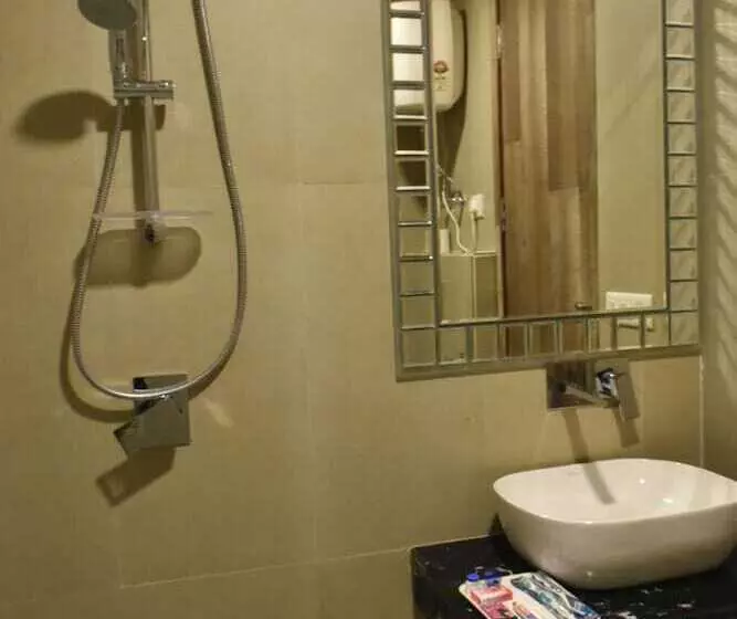 Fotos del hotel The Lohias Delhi:  4