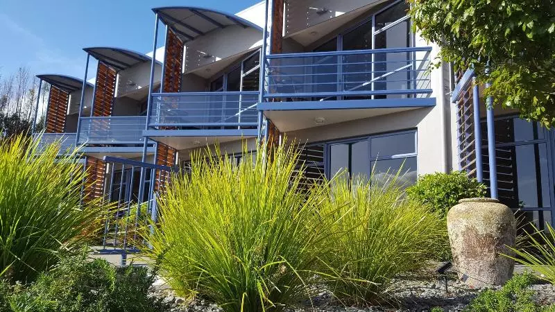 Fotos del hotel Sails On The Lake:  16