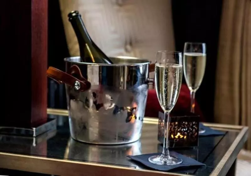 Fotos del hotel The Chester Residence:  5