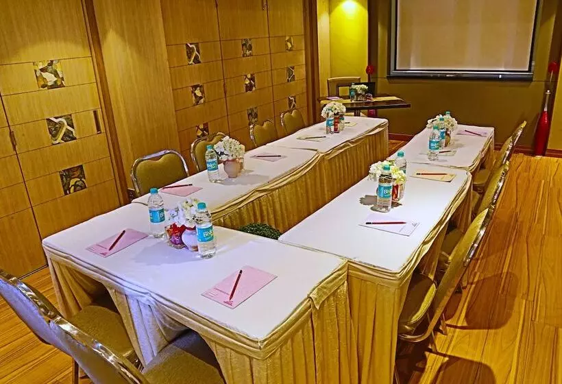 Fotos del hotel The Oriental Residency:  15