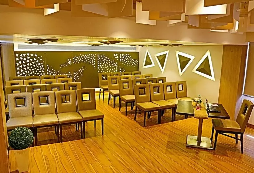 Fotos del hotel The Oriental Residency:  25