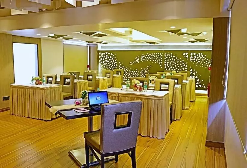 Fotos del hotel The Oriental Residency:  18