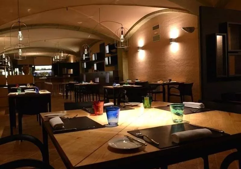 Fotos del hotel Castello Di Monterone:  3