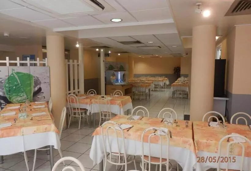 Fotos del hotel De Paris:  4