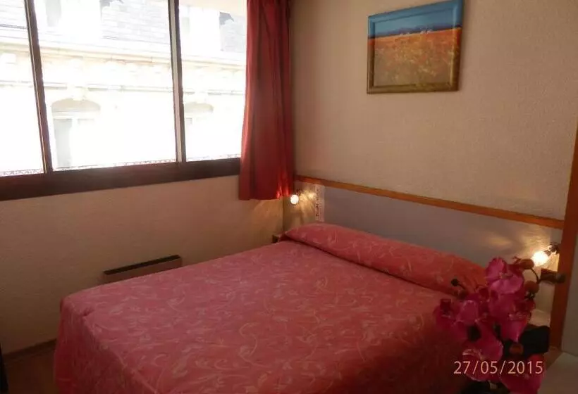 Fotos del hotel De Paris:  9