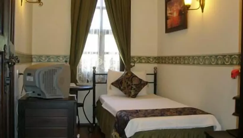 Fotos del hotel Deja Vu  Special Class:  44