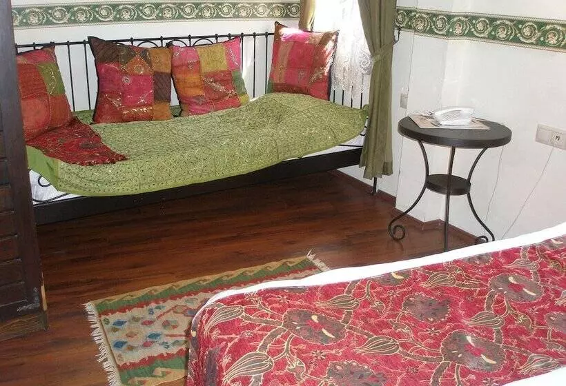 Fotos del hotel Deja Vu  Special Class:  58