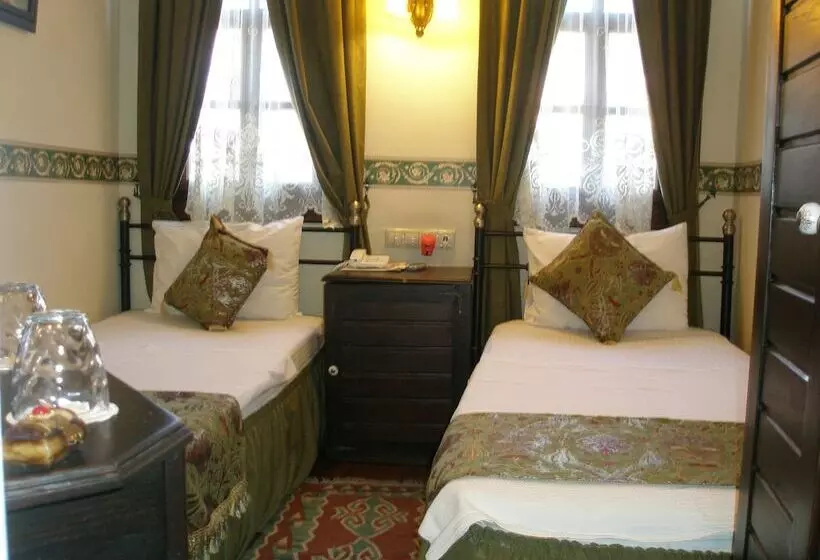 Fotos del hotel Deja Vu  Special Class:  47