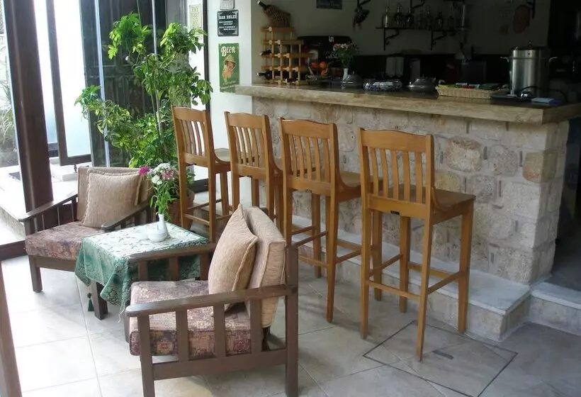 Fotos del hotel Deja Vu  Special Class:  32