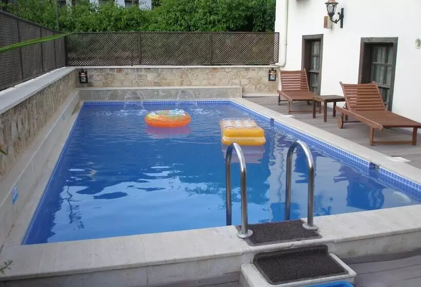 Fotos del hotel Deja Vu  Special Class:  16