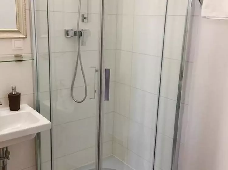 Fotos del hotel Castle Inn:  9