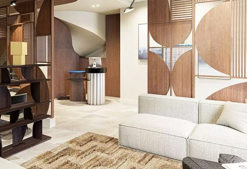 Fotos del hotel Cristal Champselysées:  25