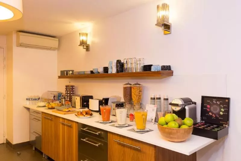 Fotos del hotel Le 20 Prieuré Hôtel:  5