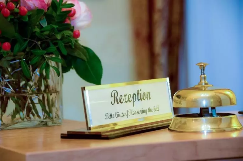 Fotos del hotel Opera Suites:  2