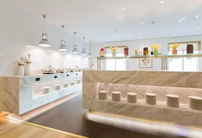 Fotos del hotel Premier Inn Dubai Investments Park:  14