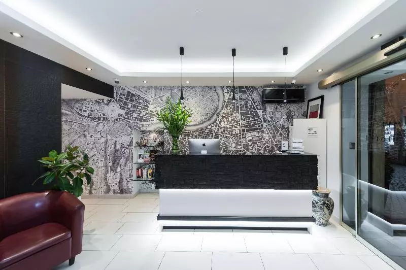 Fotos del hotel Trevi 41 Hotel:  2