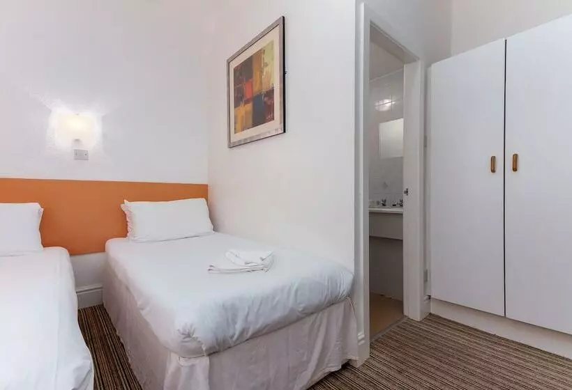 Fotos del hotel The Sandringham Court  & Legends Sports Bar:  16