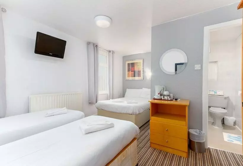 Fotos del hotel The Sandringham Court  & Legends Sports Bar:  2