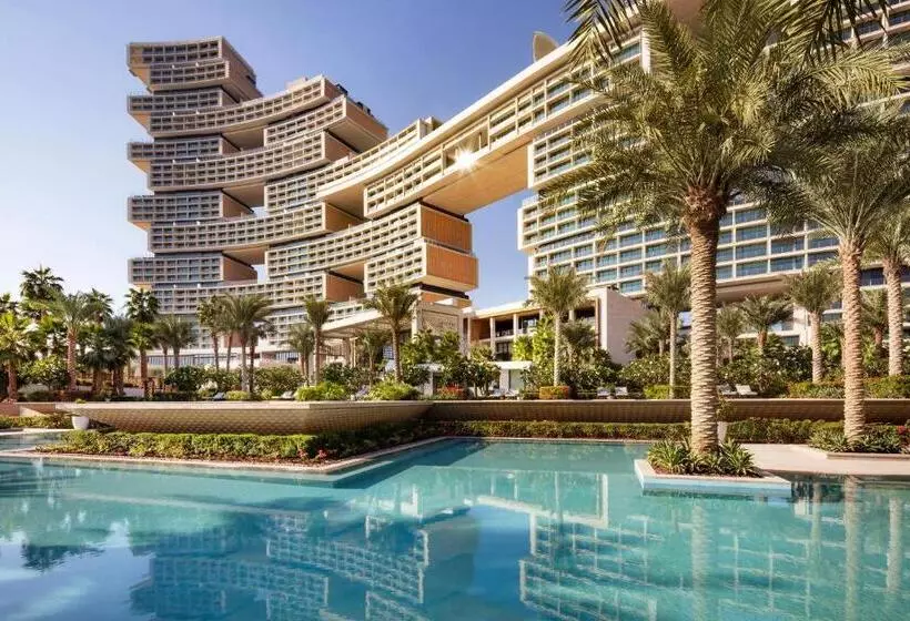 Atlantis, The Royal