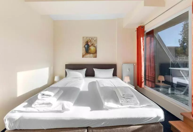 Fotos del hotel Comenius:  14