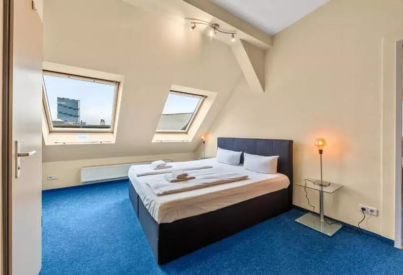 Fotos del hotel Comenius:  12