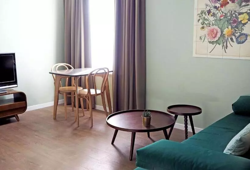 Fotos del hotel Sebel:  25